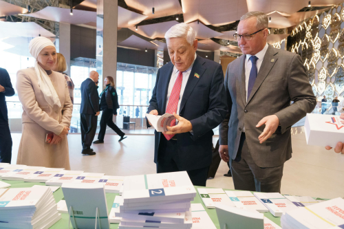 «Геройлар янәшәдә» күргәзмәсеннән фоторепортаж