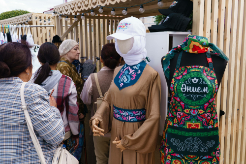 Печән базары 2025 дизайн маркетыннан фоторепортаж