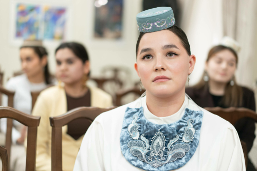 Республикакүләм «Татар кызы - 2026» бәйгесенең интеллектуаль этабыннан фоторепортаж