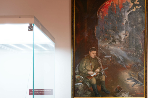 Фатих Кәримгә багышланган «Шагыйрь булып та, солдат булып та» күргәзмәсеннән фоторепортаж