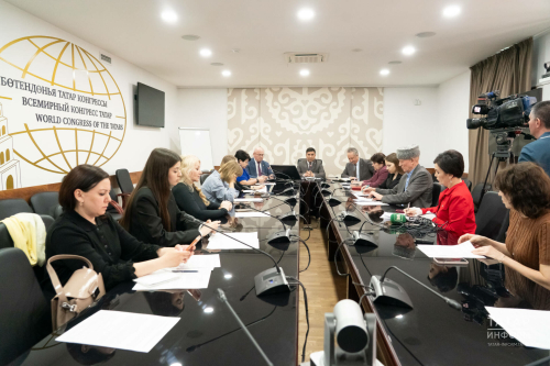 IV Бөтенроссия татар авыллары эшмәкәрләре җыенына багышланган матбугат очрашуыннан фоторепортаж