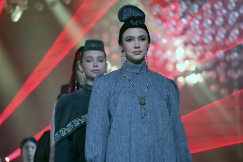 БРИКС матурлык конкурсында Fashion-мода күрсәтүдән фоторепортаж