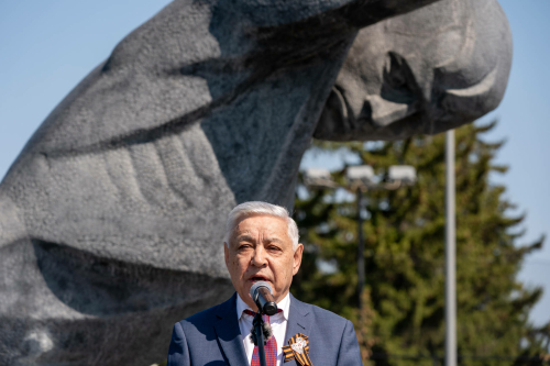 Горький паркы янында Бөек Ватан сугышында Җиңү көненә багышланган патриотик акциядән фоторепортаж