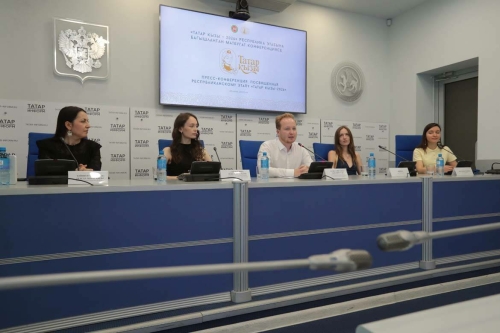 «Татар кызы - 2026» Республика бәйгесенә багышланган матбугат очрашуыннан фоторепортаж