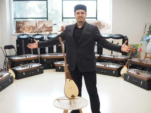 Музыкант Алмаз Әсхәдулла белән әңгәмәдән фоторепортаж