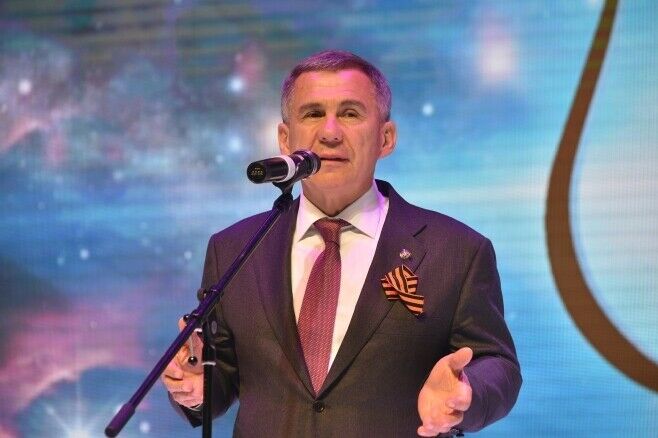 Рөстәм Миңнеханов: Хезмәт Герое йолдызы – илебезнең иң мактаулы һәм иң зур бүләге