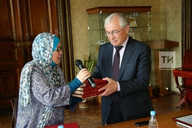 Фәүзия Бәйрәмова: Тапкан тарихи чыганаклары белән галимнәребез бүлешергә ашыкмый