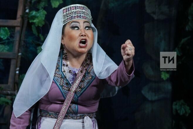 Тыва театрының Казан гастрольләре “Ханума” комедиясе белән ачылды