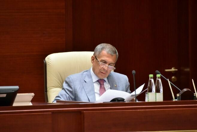 Бездә, кимчелек табып, җәзалап китүне карыйлар - Р.Миңнеханов Эшкуарлык советы утырышында
