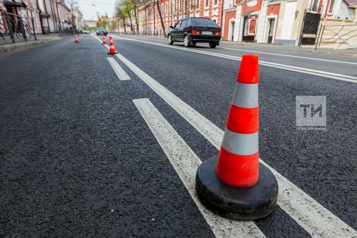 Әлмәттә шәһәр юлларындагы билгеләрне яңарту өчен 2,3 миллион сум бирелә