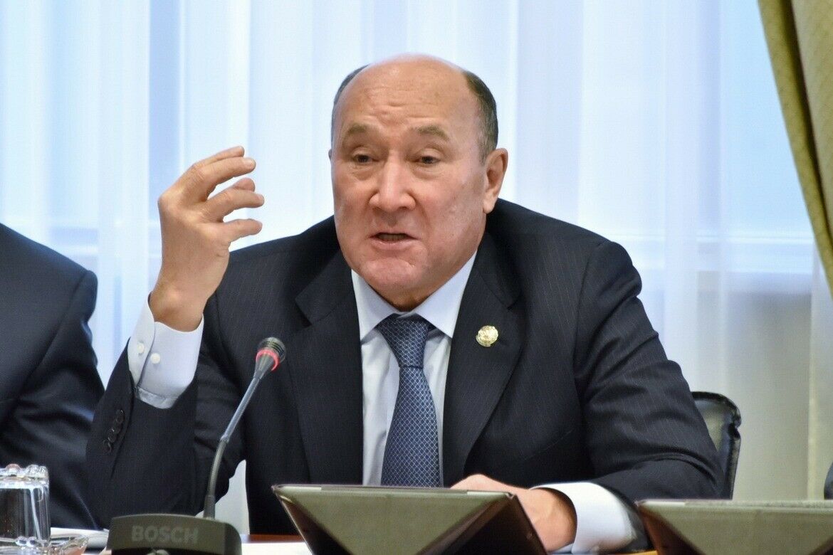 Марат Әхмәтов җирдән файдалану проектын мәҗбүри итәрлек документ эшләргә өндәде