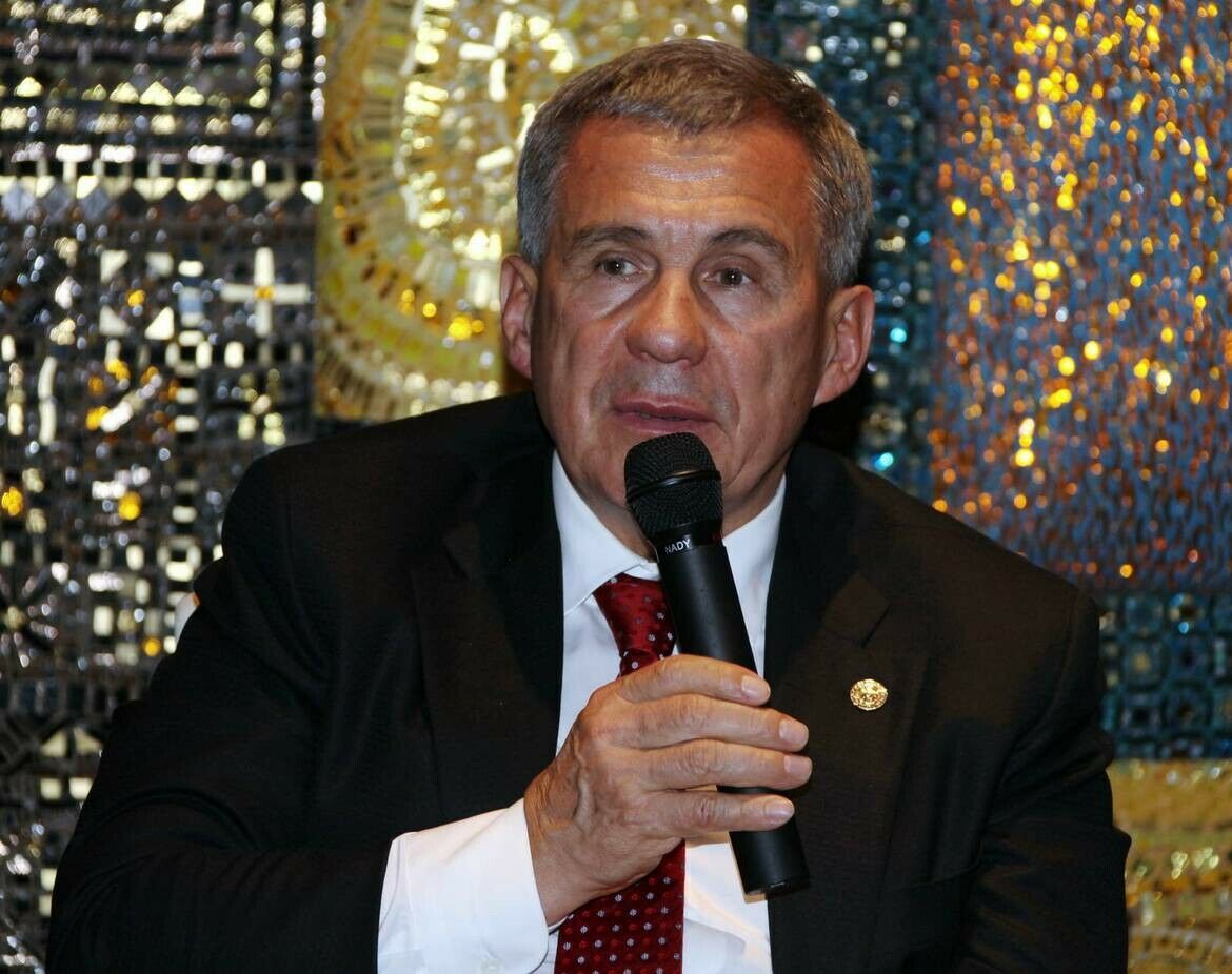 Татарстан Президенты татар телен саклап калу өчен аны актив кулланырга өндәде