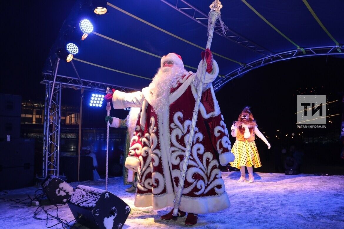 Әлмәт балалары Кыш бабай белән телефоннан сөйләшә алачак