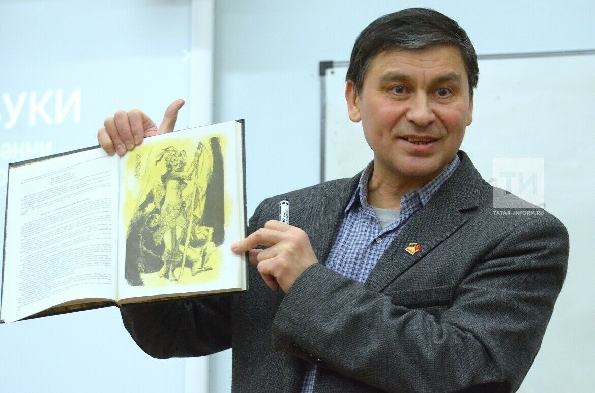 Филолог Айрат Галимҗанов Нәүрүз бәйрәменең онытылмавын тели 