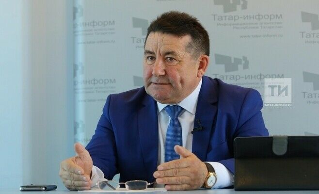 Данил Салихов: Туган телләрне яклап һәр язучы хат язарга тиеш
