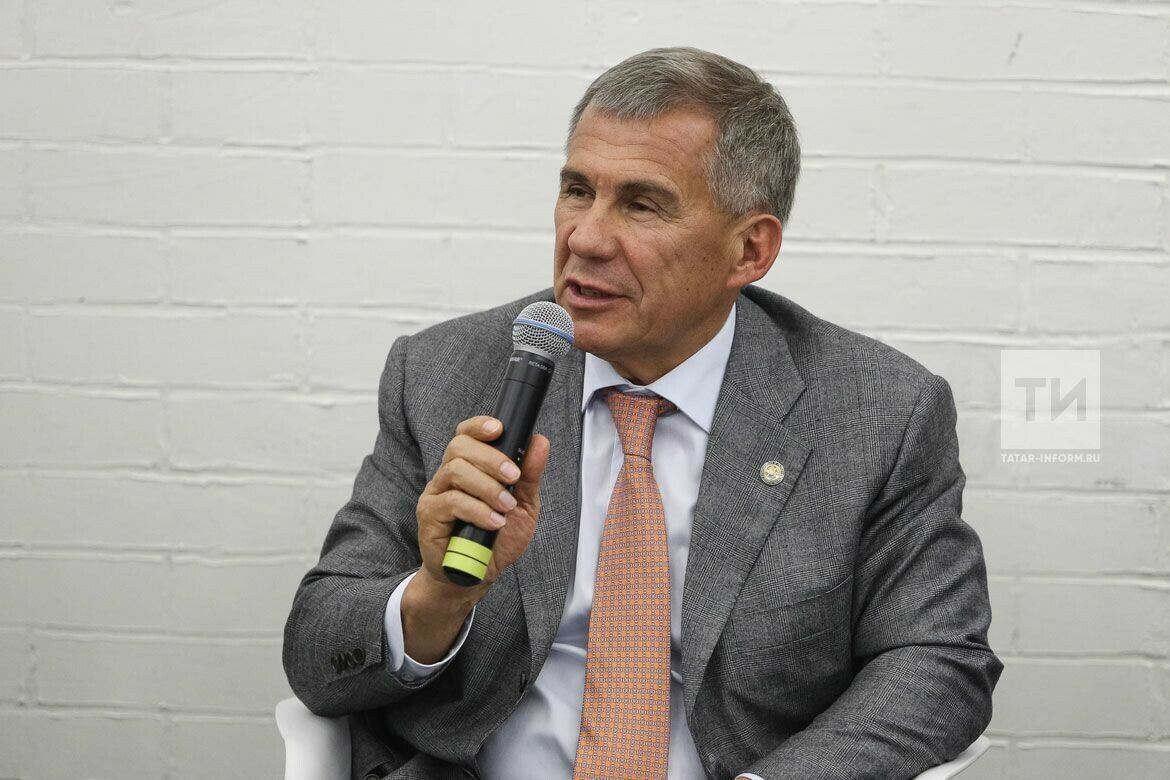 Р.Миңнеханов Дөнья чемпионатын үткәрүдә теләктәшлек өчен В.Путинга рәхмәт әйтте 