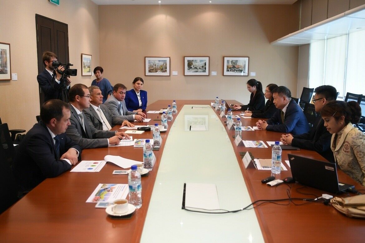 Рөстәм Миңнеханов: Электрон хөкүмәт системасын үстерергә Сингапурдан өйрәндек