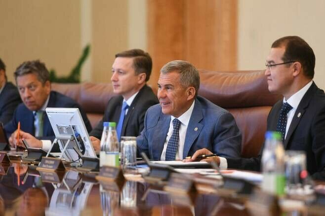 Татарстан Президенты һәм Ташкент өлкәсе Хакиме хезмәттәшлек турында фикер алышты