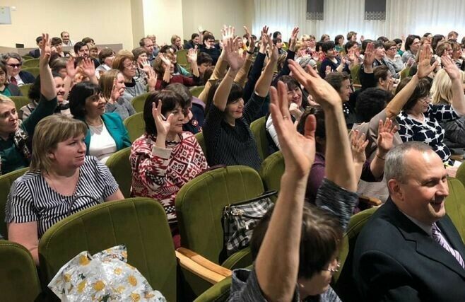 Түбән Камада тәрбия мәсьәләләренә багышланган утырышлар 4 мәйданчыкта оештырылды