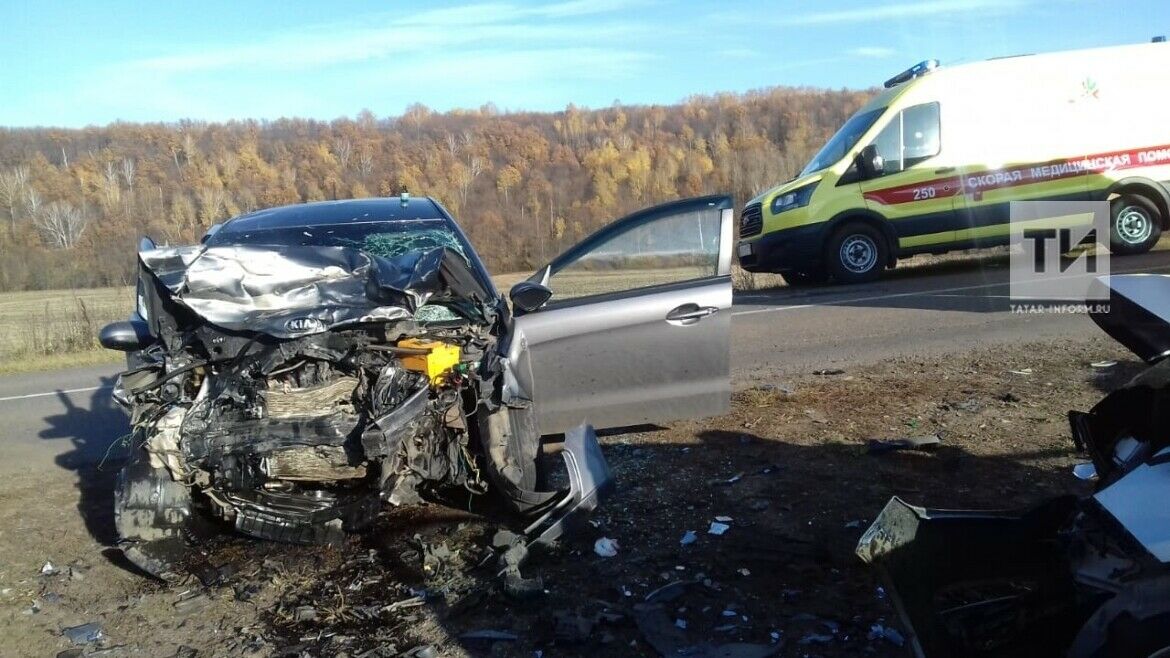 Татарстанда 6 яшьлек бала һәлак булган трассадагы һәлакәт видеога эләккән
 