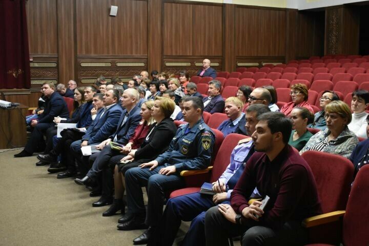 Әлки районында кайбер социаль төркемнәр тәэсиреннән аралау турында сөйләштеләр