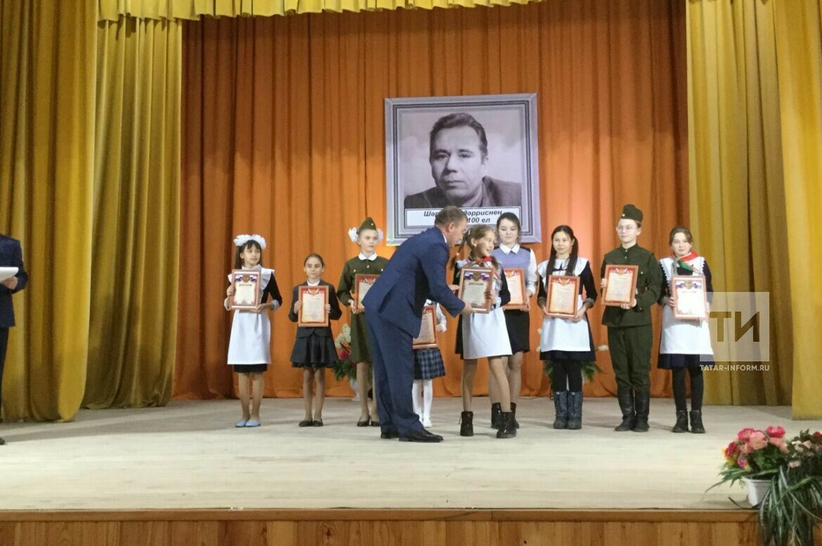 Чүпрәле районының Каракитә авылы фронтовик шагыйрь Шәрәф Мөдәррисне искә алды