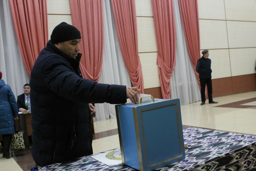Менделеевскида Үзбәкстан парламенты составы өчен 14 кеше вакытыннан алда тавыш бирде