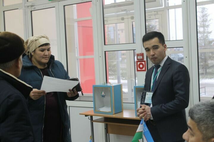 Әтнәдә Үзбәкстан парламенты составы өчен өч дистәдән артык кеше тавыш биргән