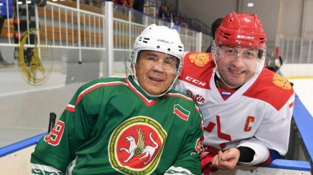 Рөстәм Миңнеханов Сергей Шойгуның урынбасары белән  хоккей уйнады