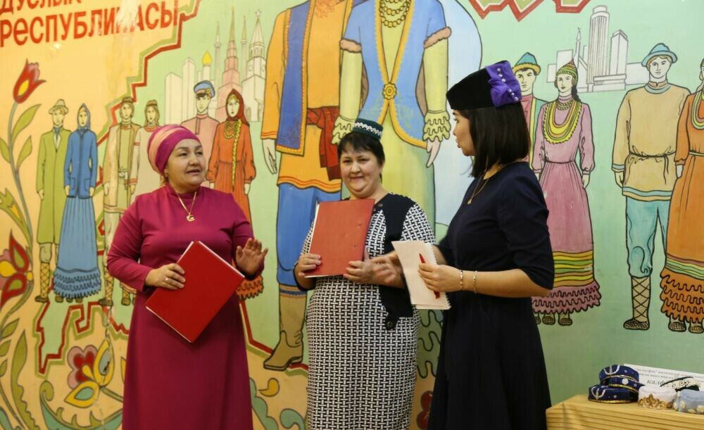 Мөслим районында бәйрәмгә һәр кунак тәбикмәк алып килгән