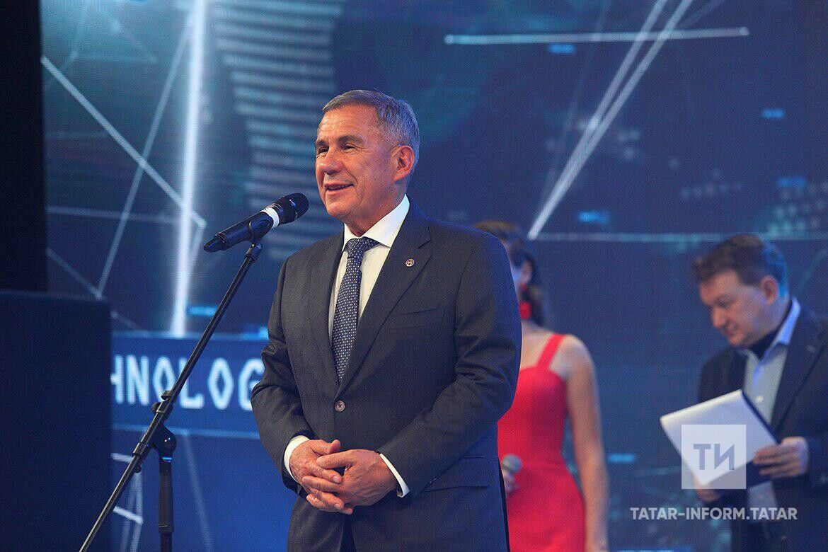 Рөстәм Миңнеханов: Инвестицион-венчур фонды кече компанияләргә мөмкинлекләр бирә