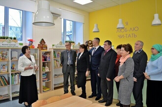 “Апуш” балалар китапханәсенә Яр Чаллы шәһәренең "Ләйсән" әдәби берләшмәсе вәкилләре килде