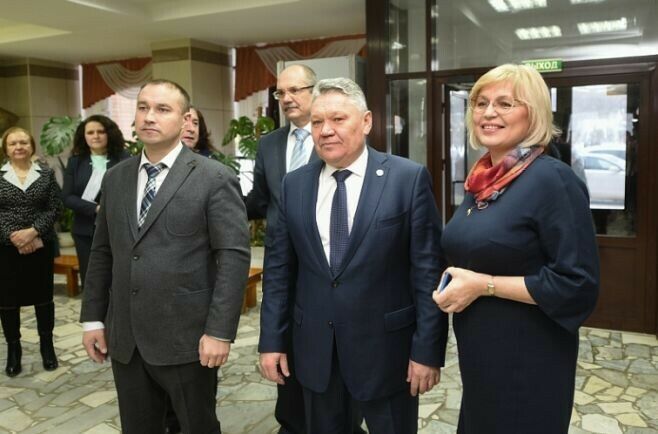 Рафис Борһанов Түбән Камада "Тату сыйныф серләре" республика конкурсы финалын ачты