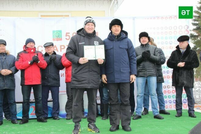 Әлмәт районында авыл яшьләре спартакиадасы җиңүчеләрен бүләкләделәр