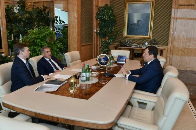 Миңнеханов Сергей Абрамов белән оборона-сәнәгать комплексы заводлары турында сөйләште