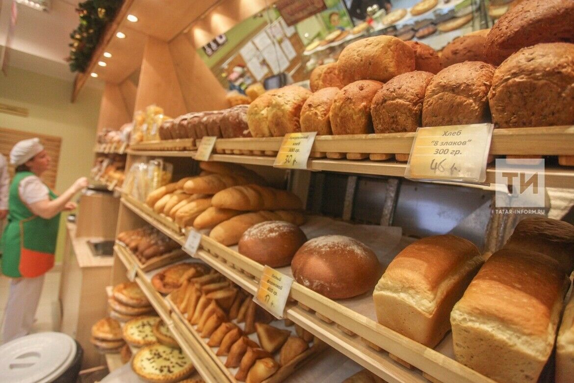 Хлеб сеть магазинов. БКК Казань хлебозавод. Хлеб в магазине. Хлебный магазин. Магазин хлебобулочных изделий.