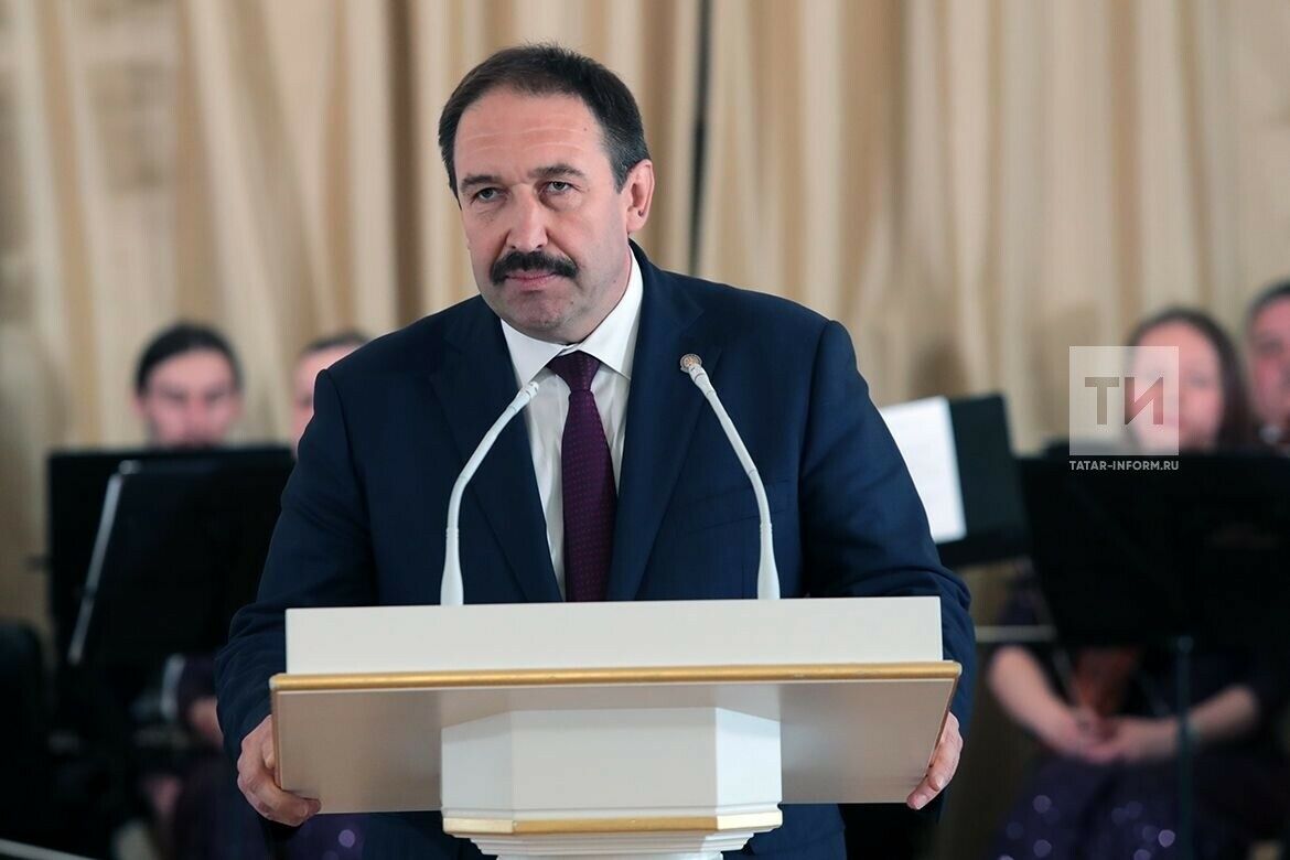 Алексей Песошин “Ел хәйриячесе-2018” республика бәйгесе җиңүчеләрен бүләкләде 