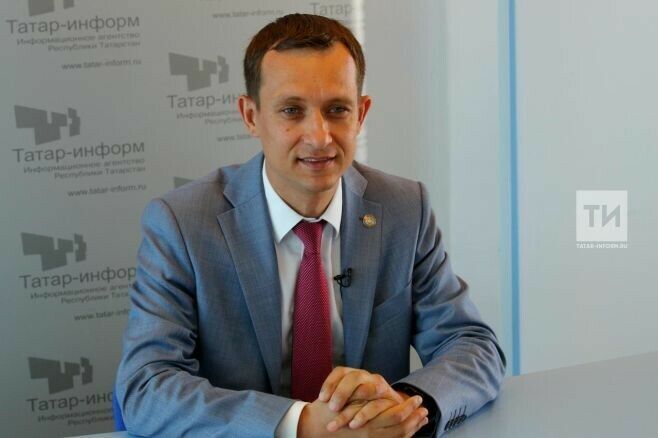 Айрат Хәйруллин мәгълүматлаштыру һәм элемтә министры итеп билгеләнде