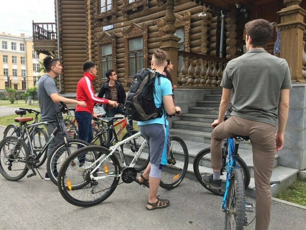 Екатеринбургның татарлар белән бәйле урыннарында велоэкускурсияләр уздырыла