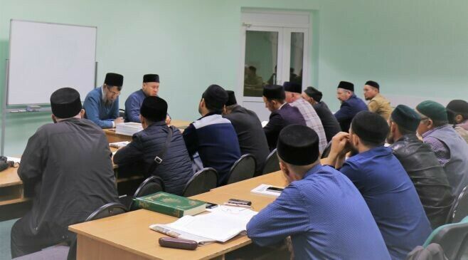 Түбән Камада Корбан гаетенә әзерлек мәсьәләләре буенча имамнар җыелышы үтте