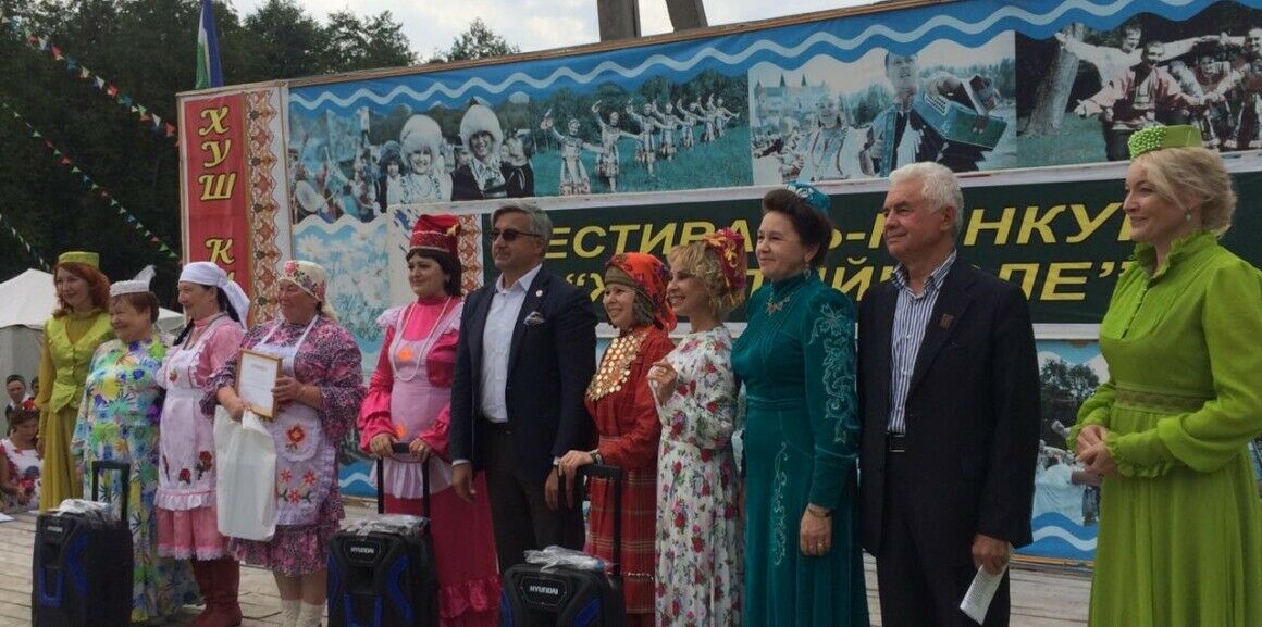 «Җырлыйк әле» төбәкара фестивалендә «Ахирәтләр» ансамбле җиңгән