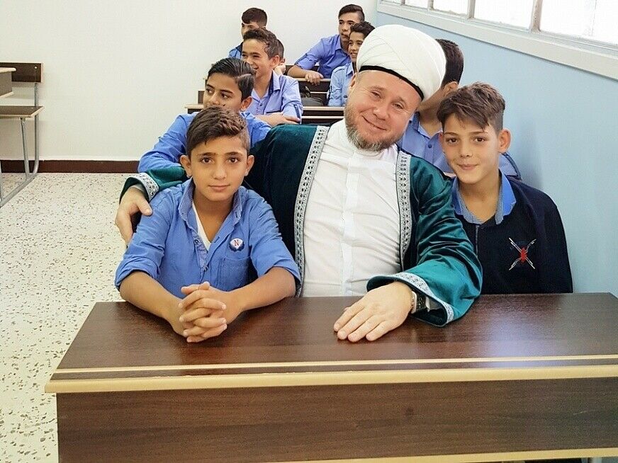 Түбән Кама имам-мөхтәсибе Дәмәшкъта мәктәп ачу тантанасында катнашты