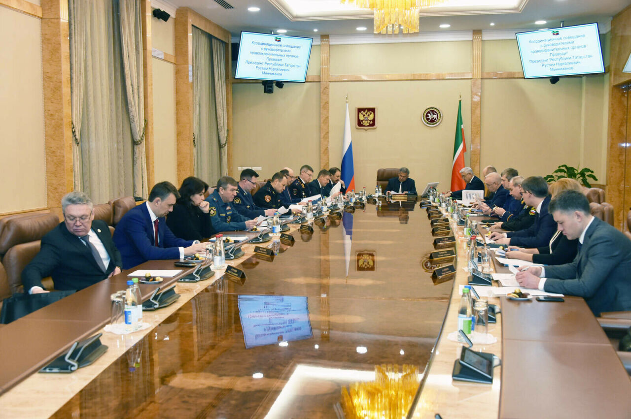 Рөстәм Миңнеханов республика террорчылыкка каршы комиссиясе утырышын үткәрде
