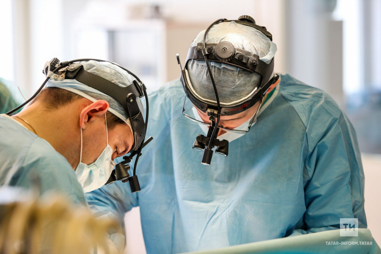 Татарстанда 15 данә магнитлы шарчык йоткан балага катлаулы операция ясаганнар