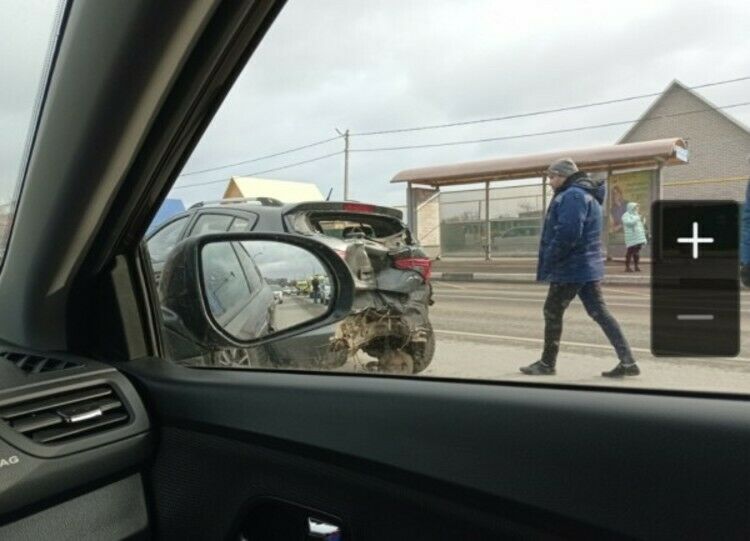 Чаллыда иномарка белән ашыгыч ярдәм машинасы бәрелешкән