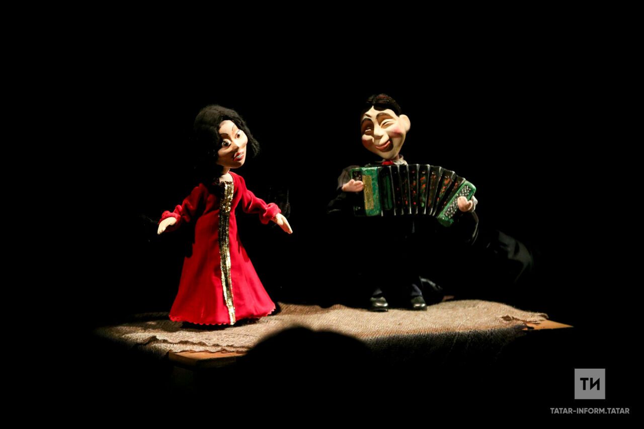 Татар телендәге дүрт спектакль «Алтын битлек» премиясенең лонг битенә кертелгән