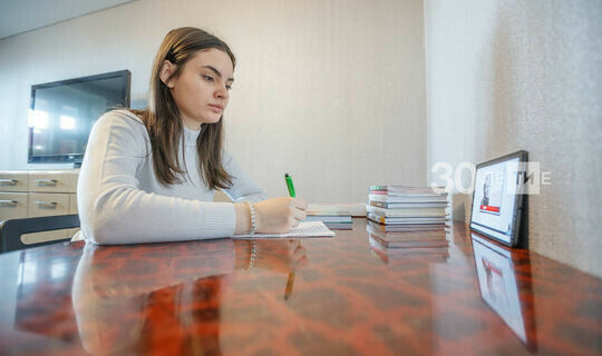 Илсур Һадиуллин Татарстанда дистанцион укуга күчмәү сәбәбен аңлатты