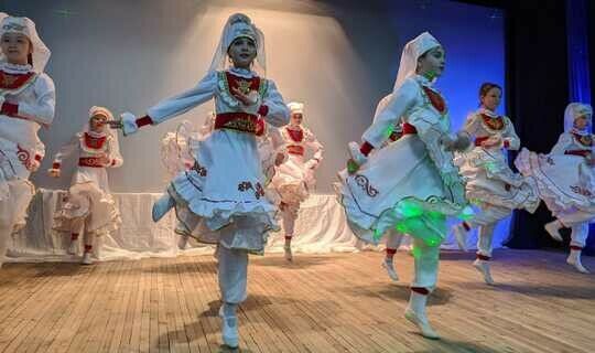 Алабугада төрле милләт гаиләләре «этночыршы» бәйрәменә җыелды