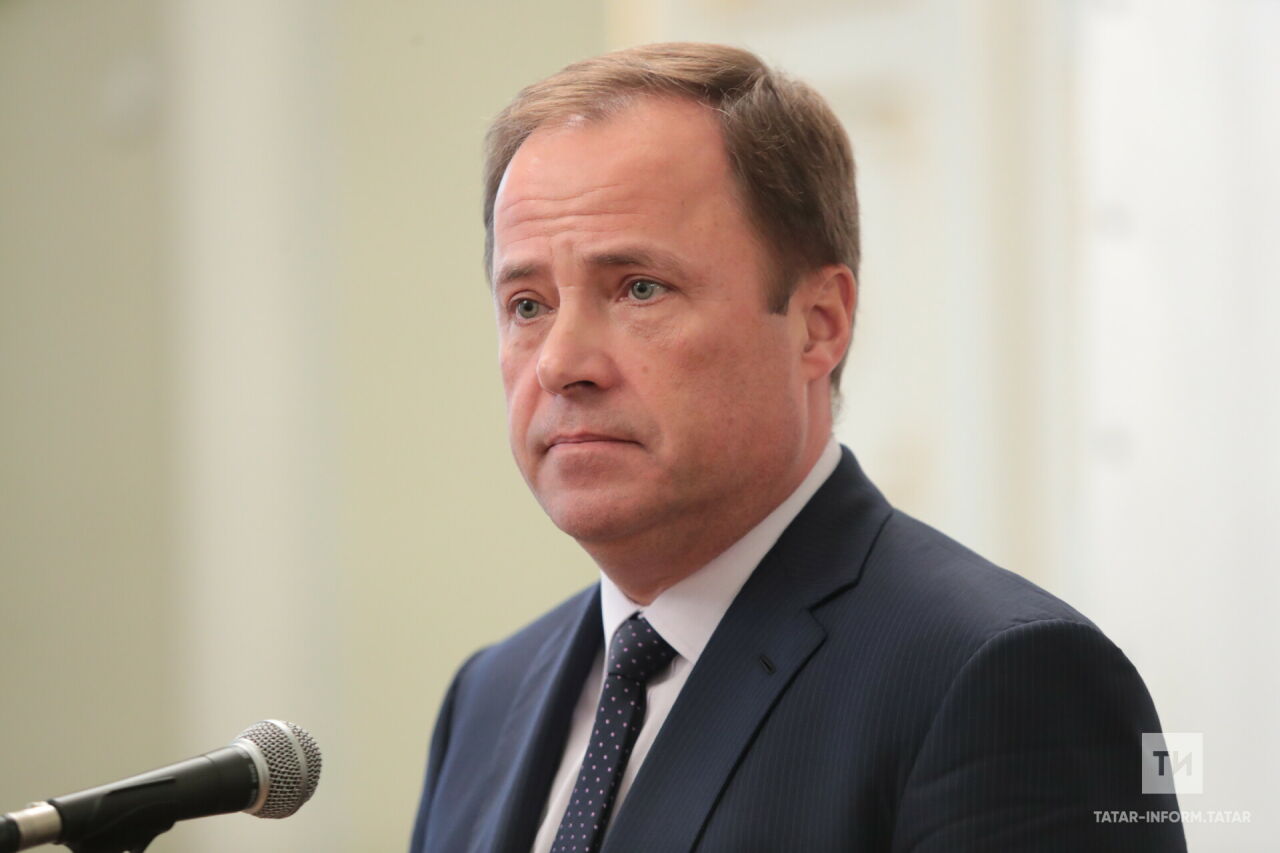 Комаров игорь леонидович