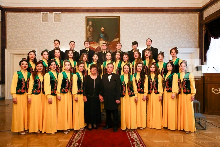 Татар халык хоры «Без үзгә, әмма без бергә» фестивалендә беренче урынга лаек булды